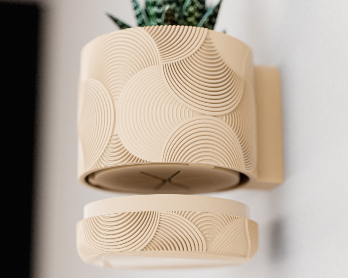 Boho Wall Mounted Planter Pot with Hidden Drip Tay